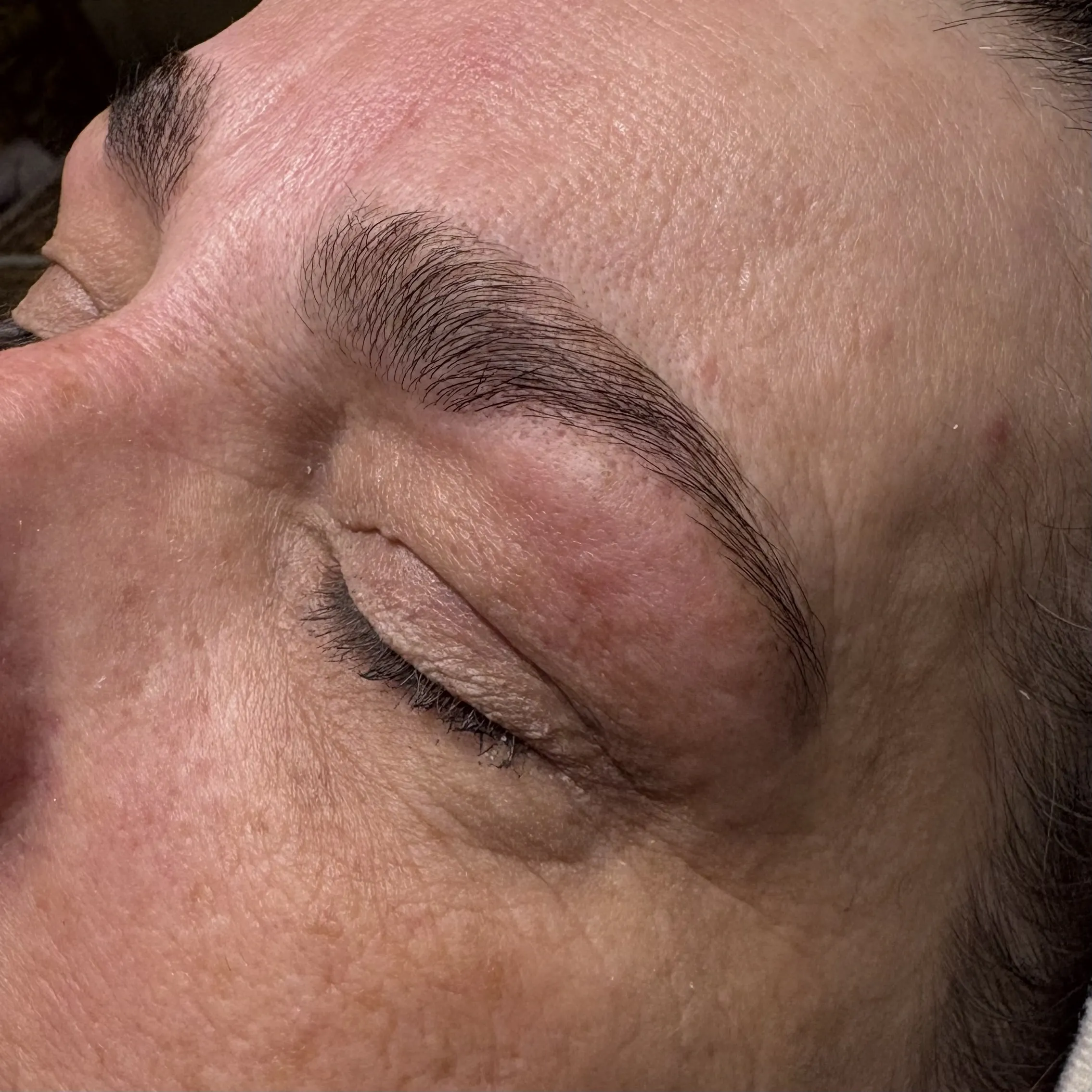 Brow Lamination, Tint & Wax in Tucson, AZ | Fluffy Brows