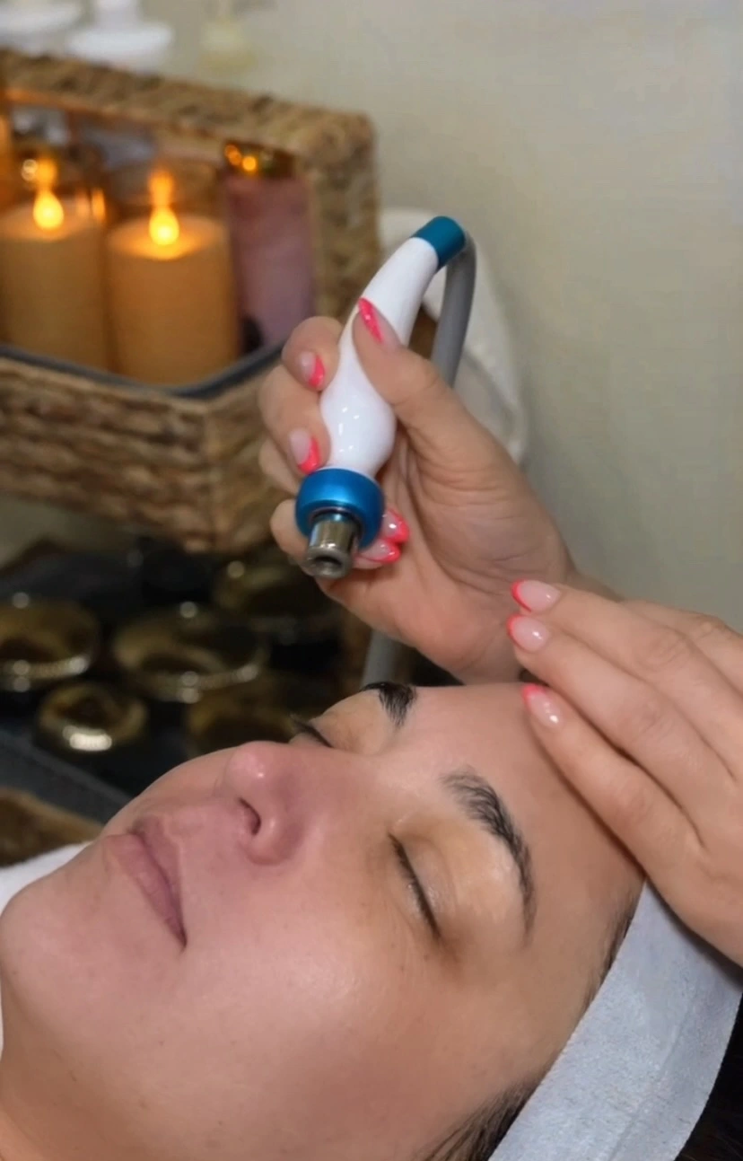 Introductory Facial And Microneedling featured image